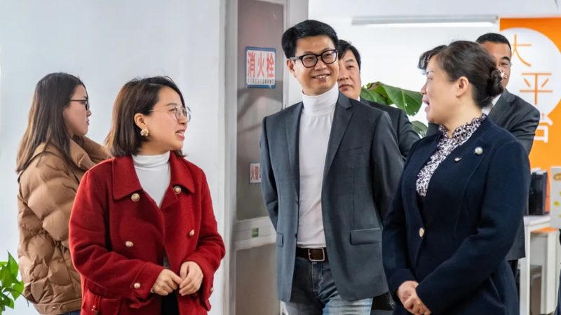 品牌策划与设计：案例解析背后的策略与技巧